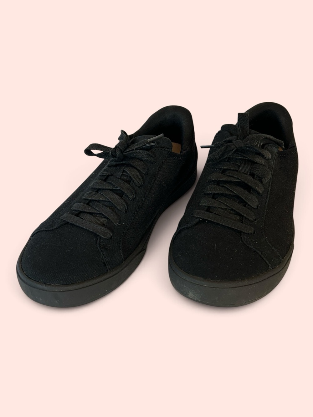 Kizik Women’s Size 7 Black Irvine Blackout Hands Free Sneakers